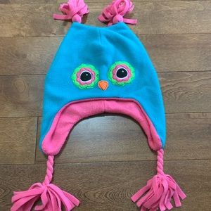 Girls owl hat.